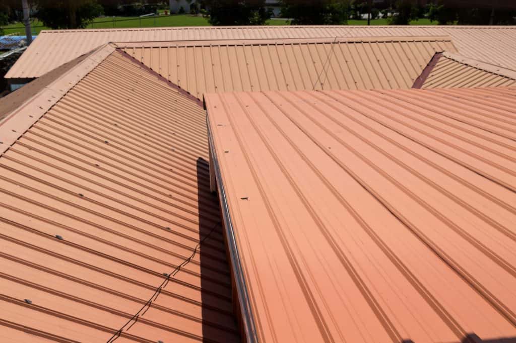 metal roofing contractor